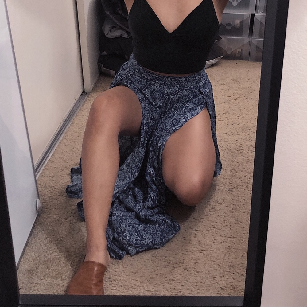PERFECT FOR COACHELLA—PANTS (slits on both sides)